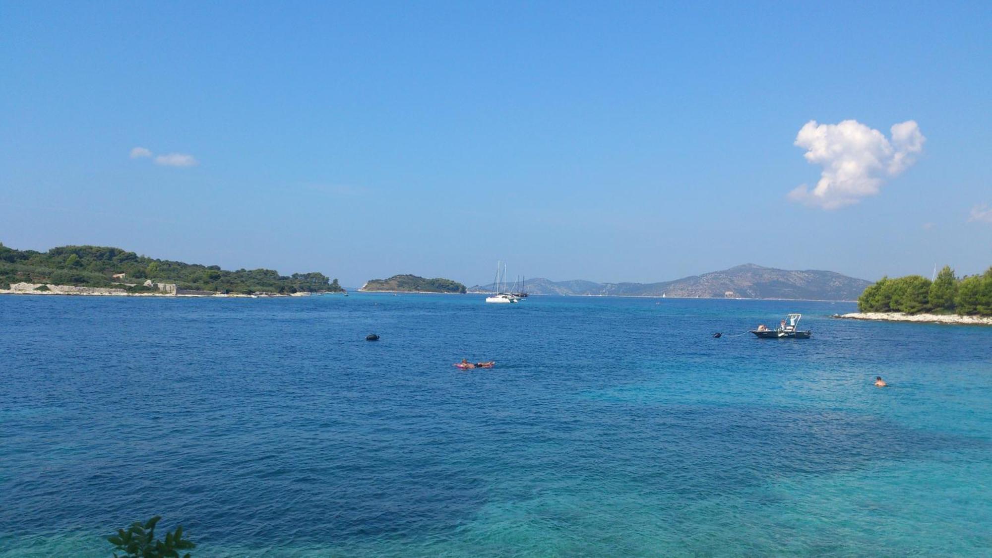 Apartments Medvid Trogir Bilik gambar