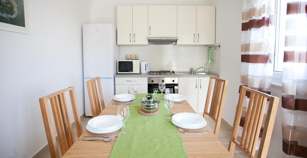 Apartments Medvid Trogir Bilik gambar