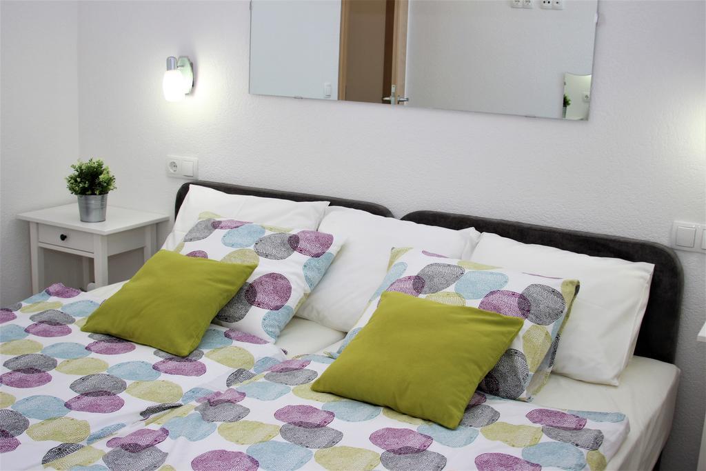 Apartments Medvid Trogir Luaran gambar